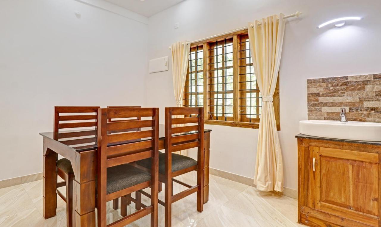 Itsy Hotels Palm Grove By D2V Kochi Eksteriør billede